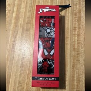 Marvel Spider-Man 7 Pair of Crew Socks New
Men's size 6-12